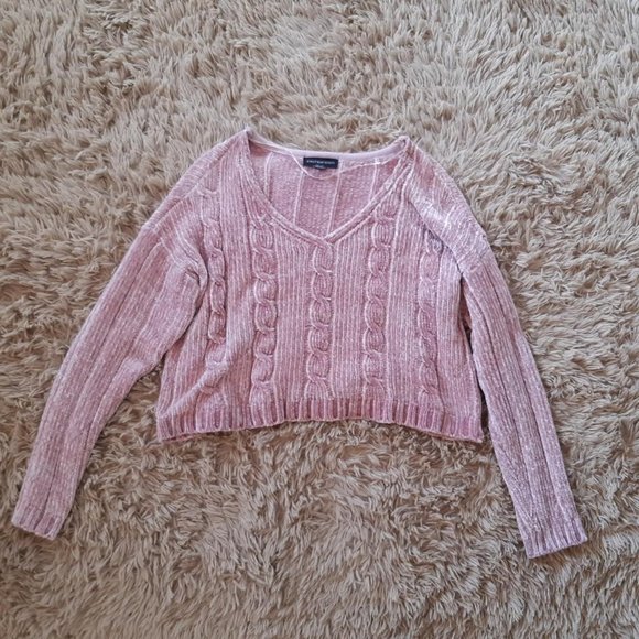 soft pink cropped cableknit sweater - Picture 4 of 4